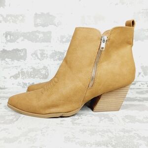 NEW DV Dolce Vita Women's Kiki Tan Brown Leather Ankle Boots H213